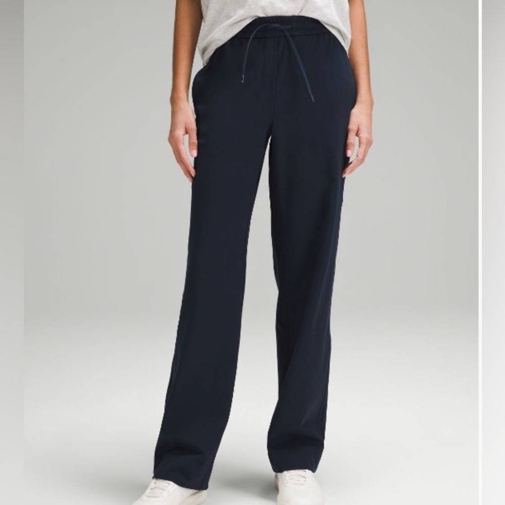 lululemon athletica Straight Leg Pants in Navy